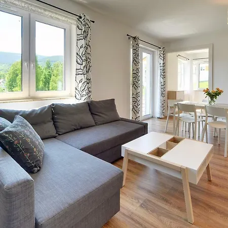 A Morze Gory-ul. Cicha شقة